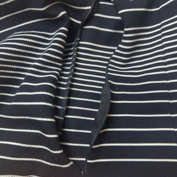 NWOT ROMEO+JULIET COUTURE Elegant Striped Black and White Dress - Picture 7 of 12